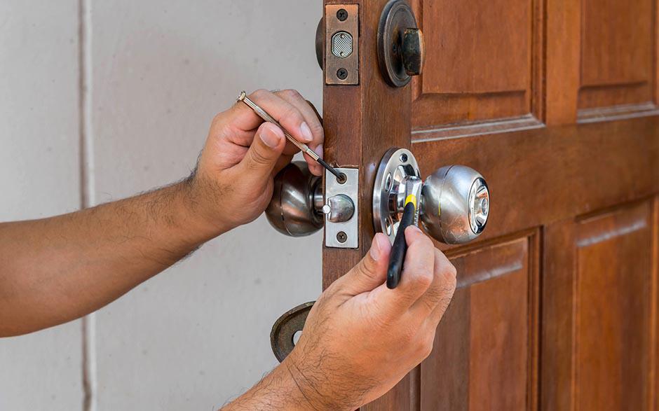 serrurier prix changement serrure Sèvres